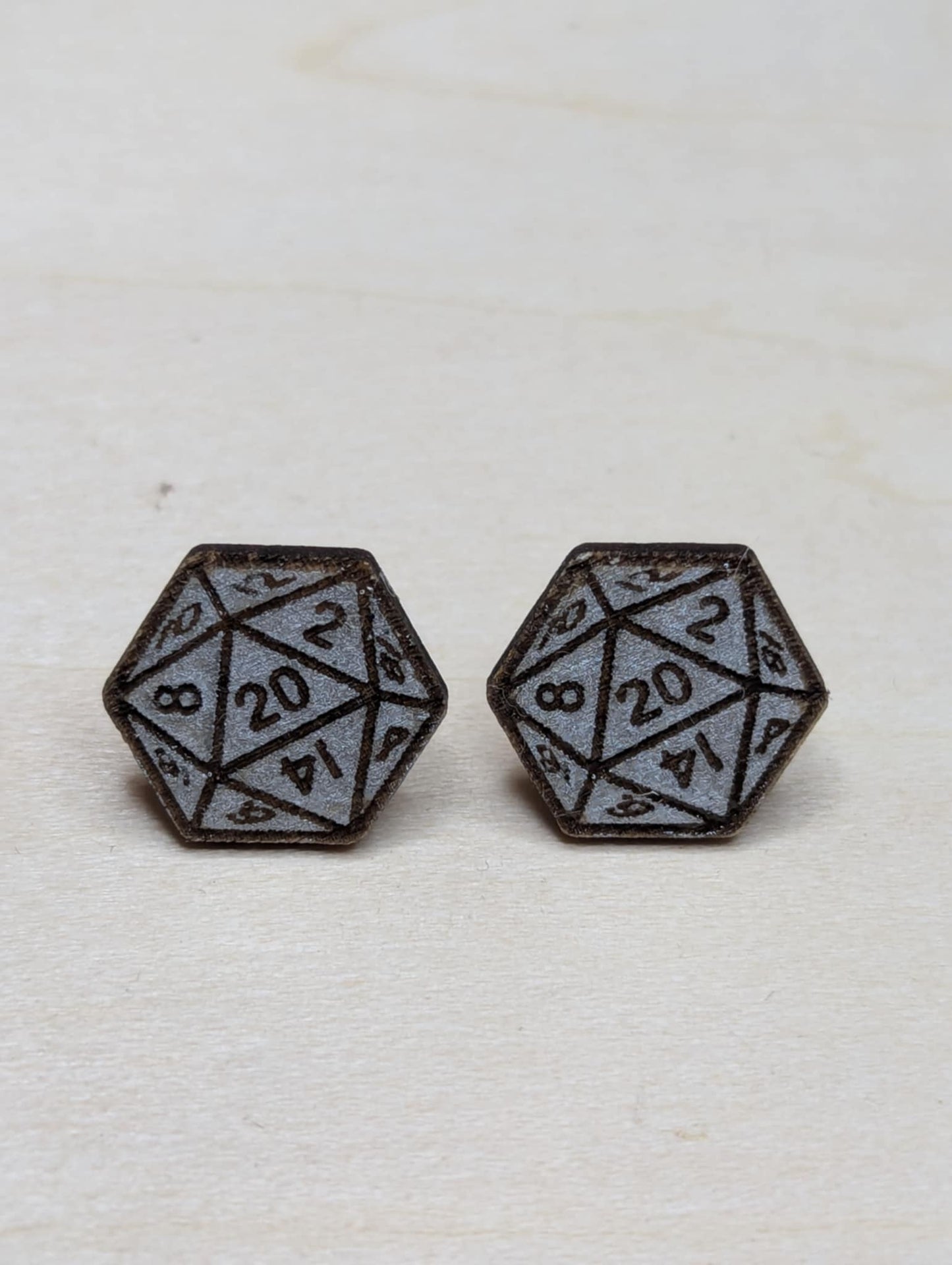 D20 Studs