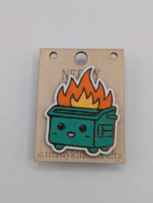 Épingle Poubelle en Feu