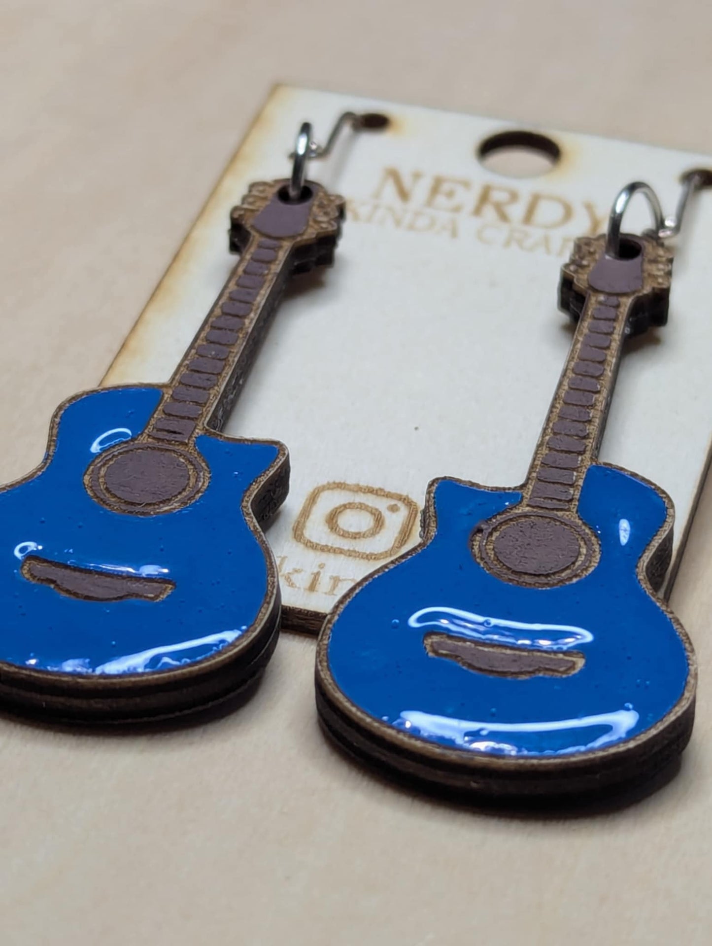 Acoustic Guitar Dangles