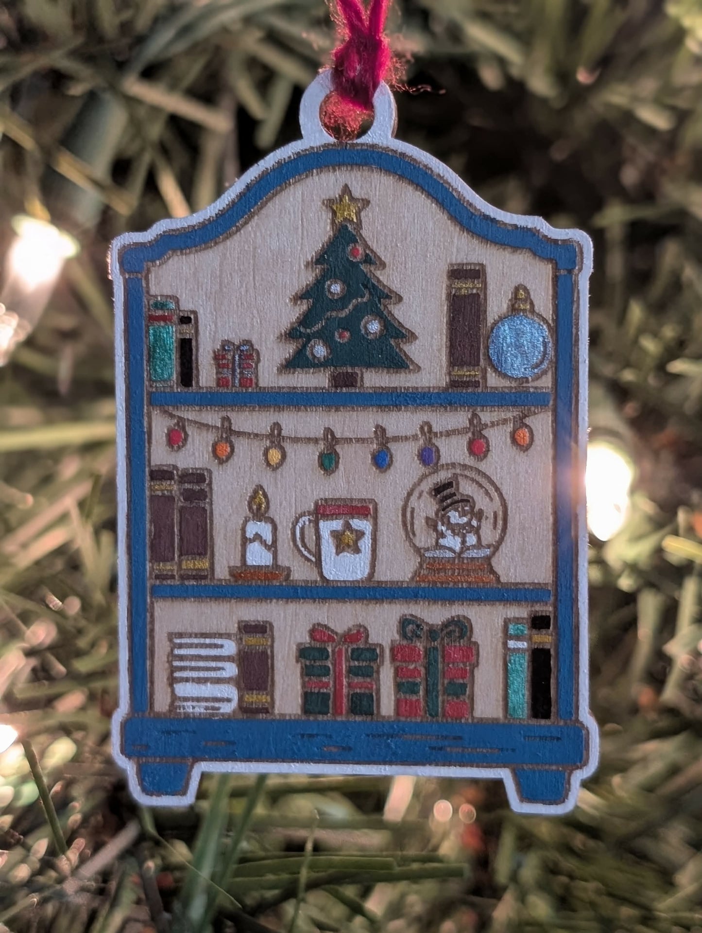 Holiday Bookshelf Ornament