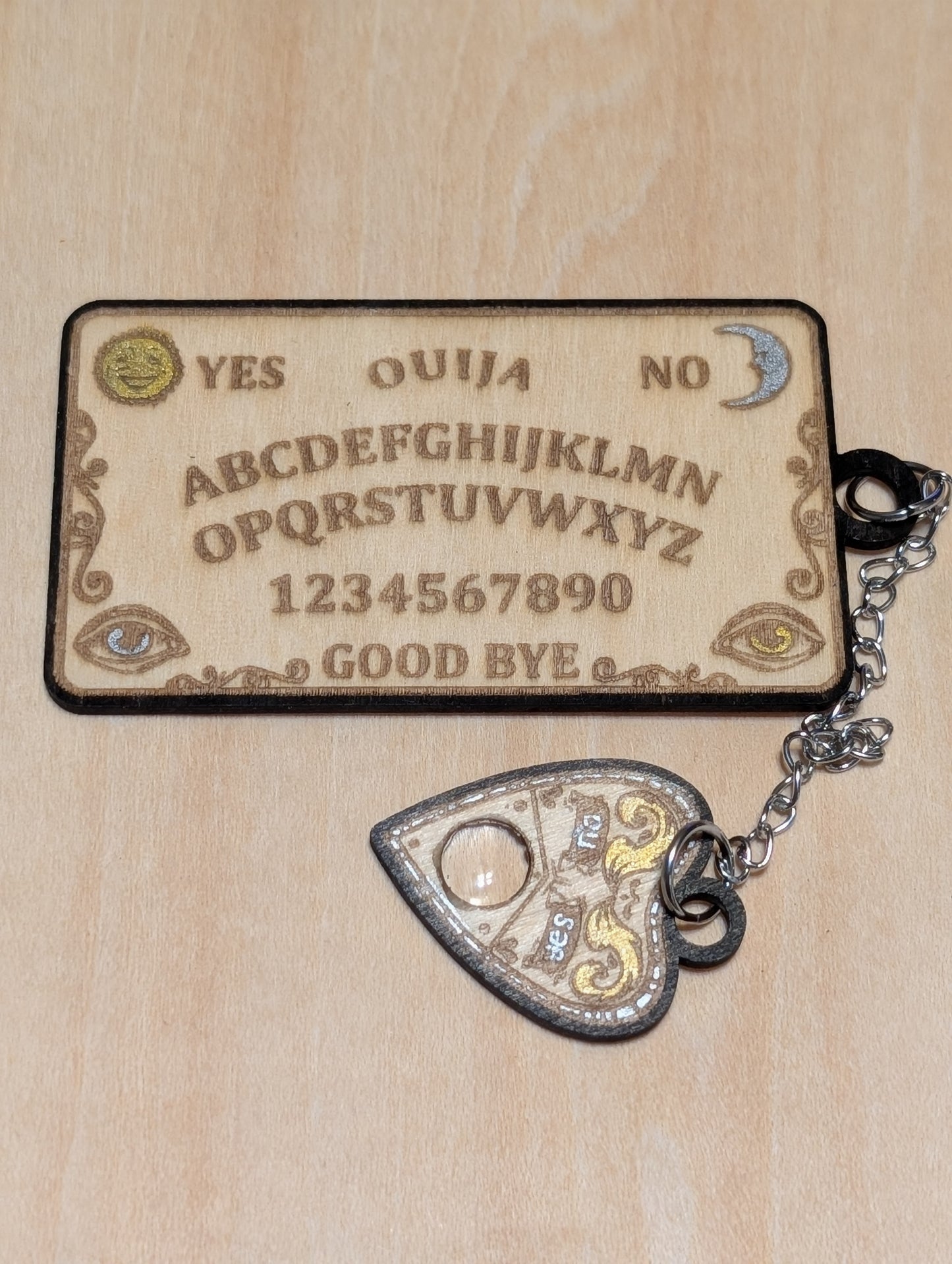 Ouija Magnet with Planchette chain