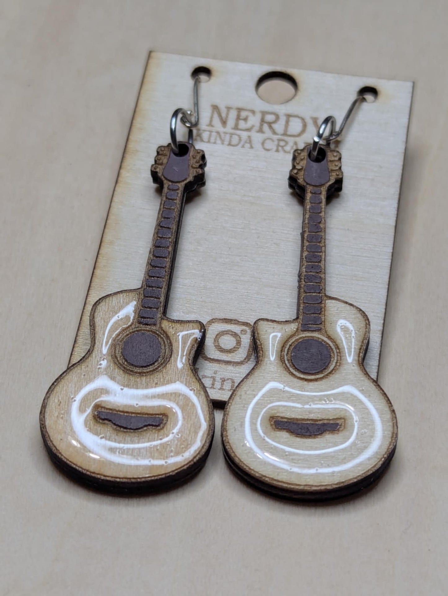 Acoustic Guitar Dangles