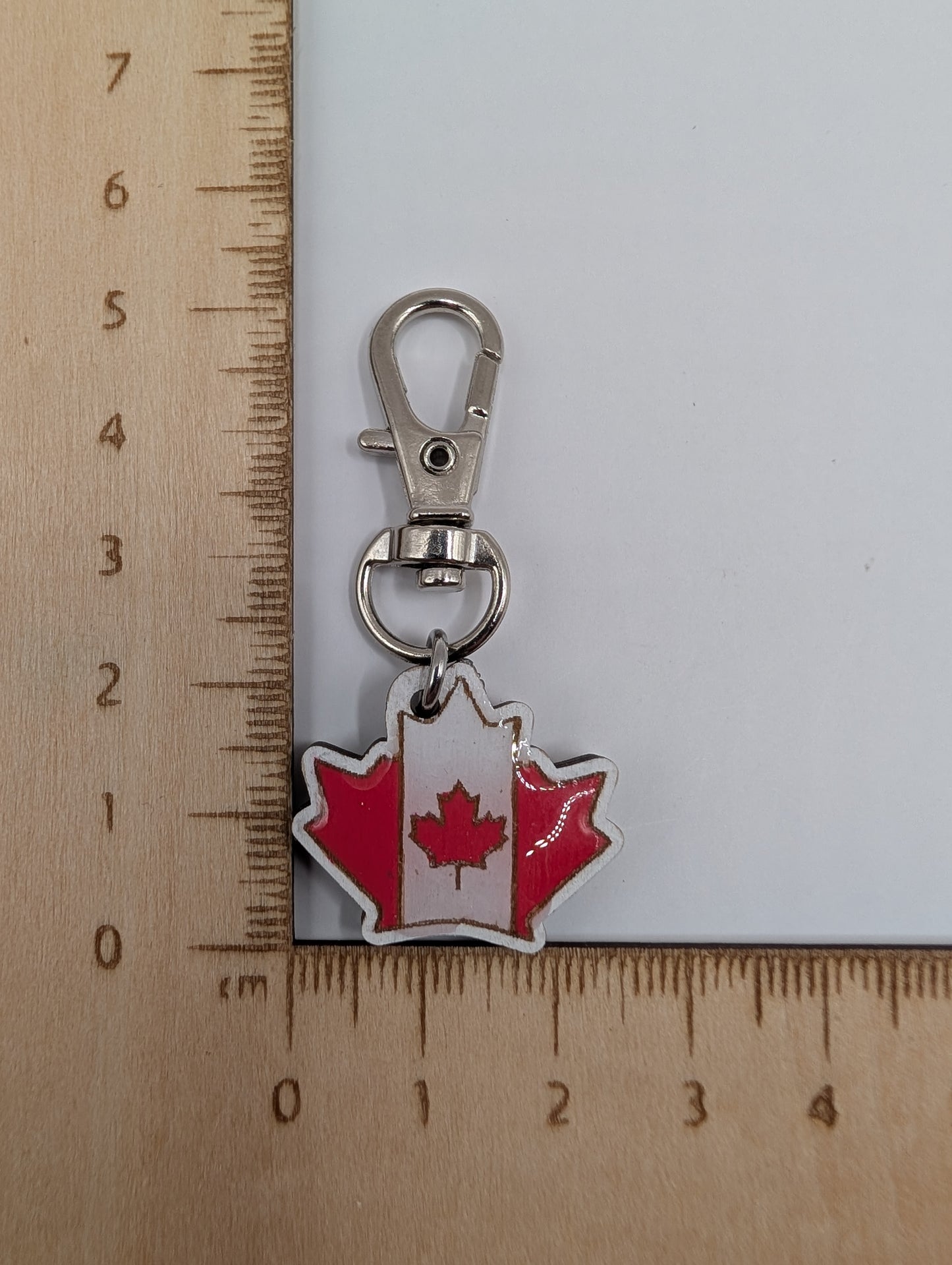 England/Canada Unity Zipper Pull