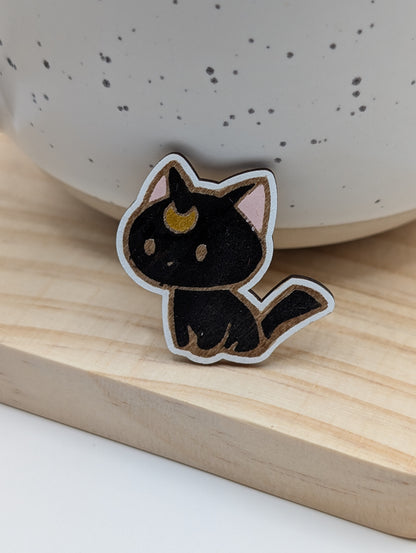 Luna Pin