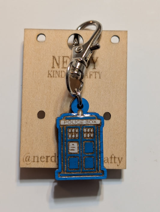 Police Box Zipper Pull