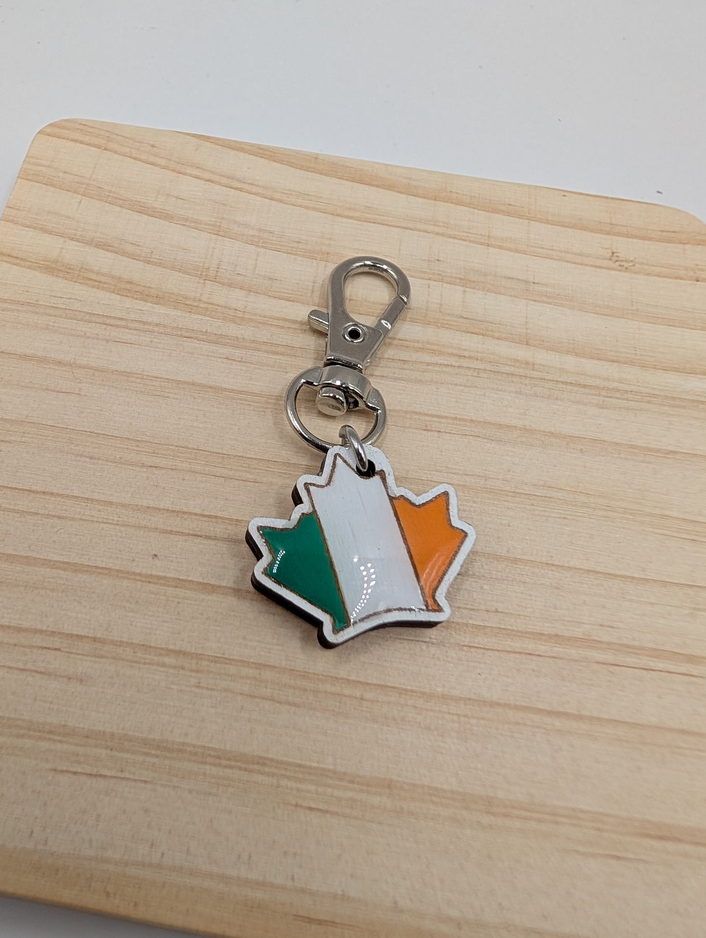 Ireland/Canada Unity Zipper Pull