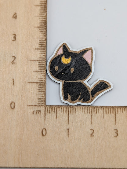 Luna Pin